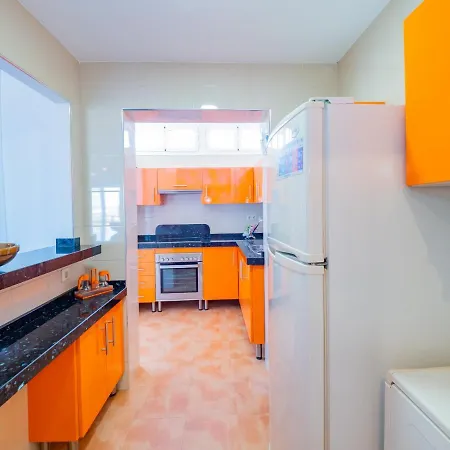 Cubo's Seaview Evy Playa Апартаменты *