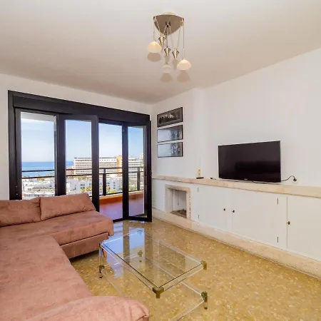 Cubo's Seaview Evy Playa